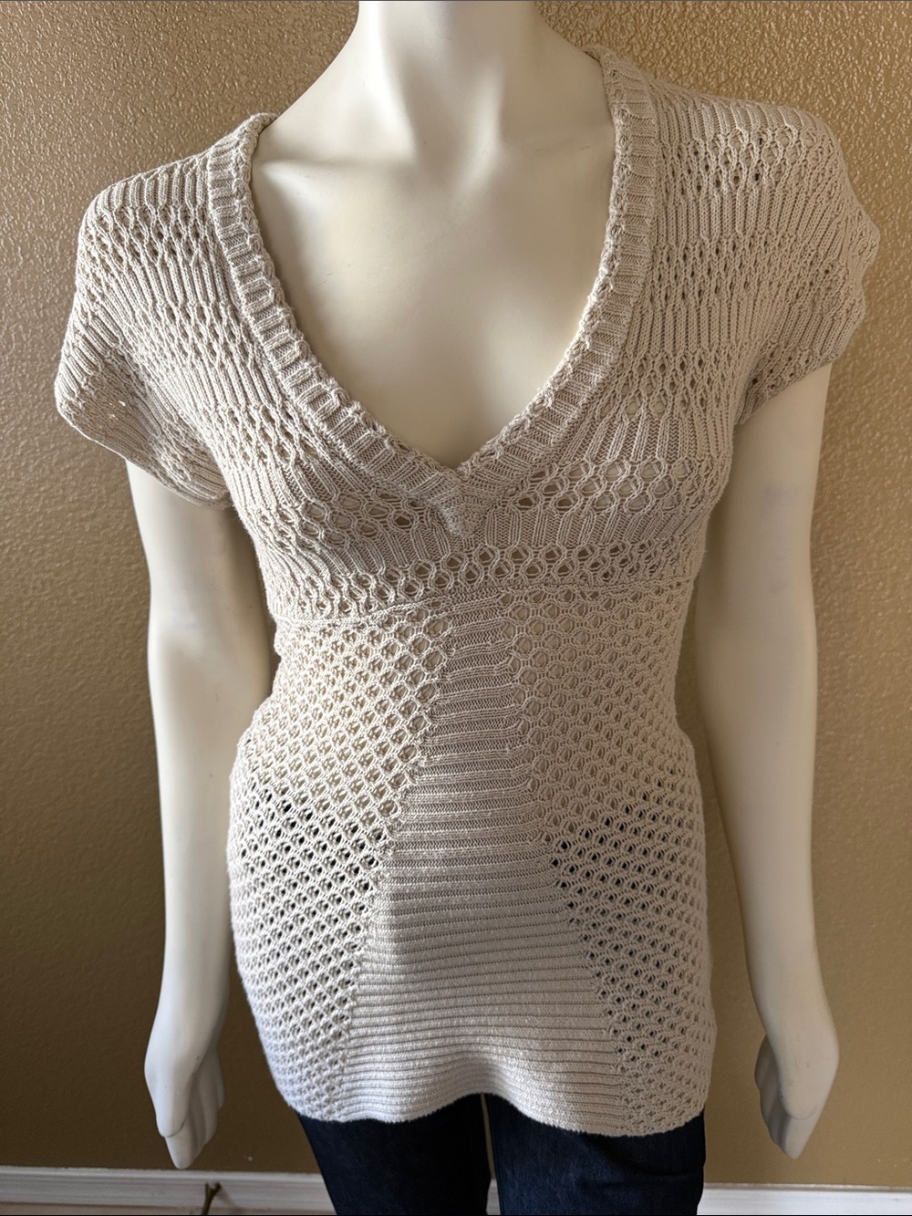 Calvin Klein Cream V-Neck Short Sleeve Knit Sweater